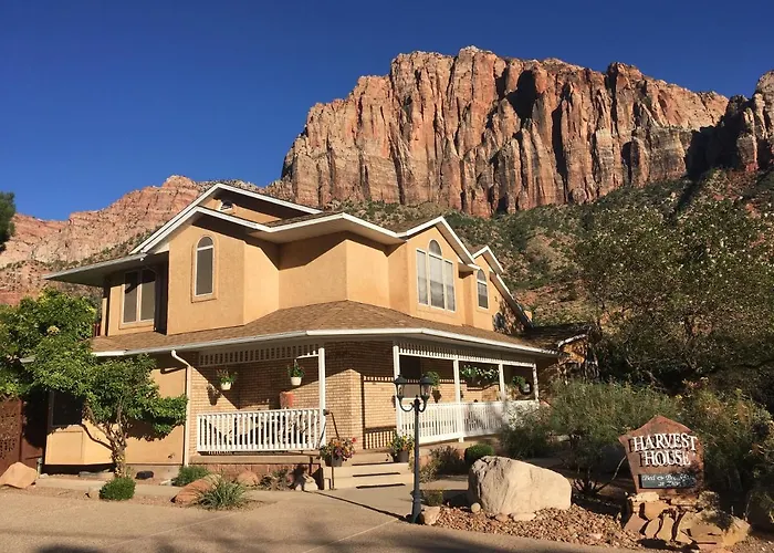 Harvest House Bed And Breakfast